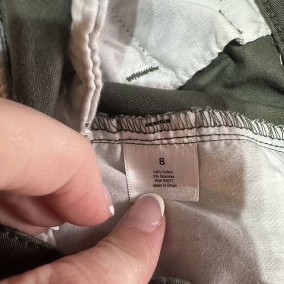 A.n.a NWT Women’s‎ Chino Crop Military Green Flat Front Pants Size 8 - Picture 11 of 11